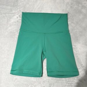 TNA Biker Shorts - Cheeky High Rise 7”